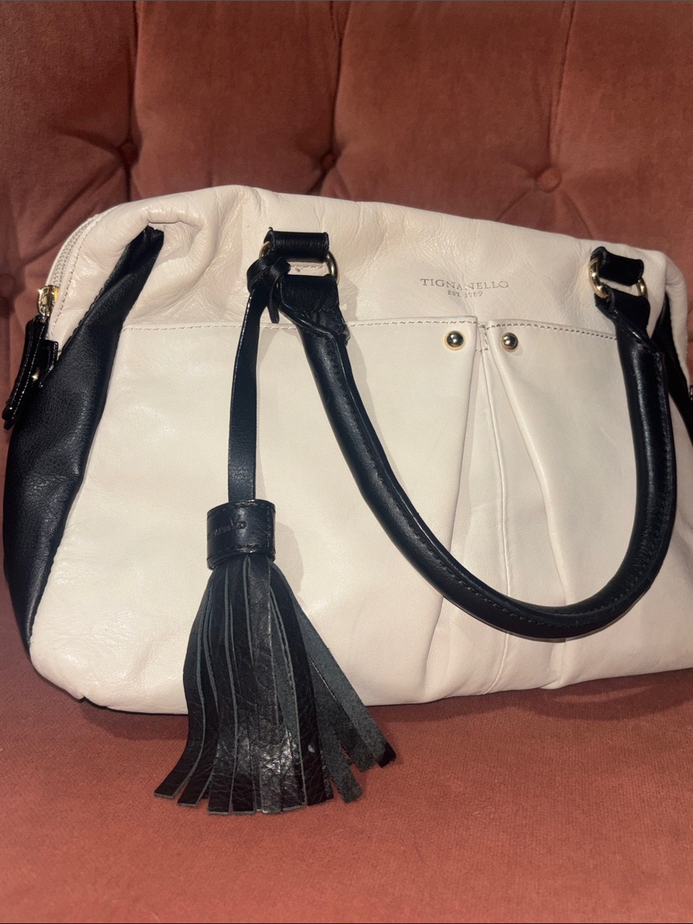 Tignanello top handle black/ white leather tassle purse hobo relaxed classic bag